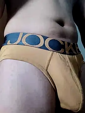 Snapshot of AmnionicDemeanor chatting on April 14, 2026, 7:30 pm AmnionicDemeanor online show from April 14, 2026, 7:30 pm