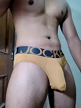 Snapshot of AmnionicDemeanor chatting on March 16, 2026, 7:05 pm AmnionicDemeanor online show from March 16, 2026, 7:05 pm