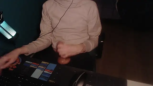 Snapshot of DreamyVibes chatting on November 9, 2025, 4:49 am DreamyVibes online show from November 9, 2025, 4:49 am