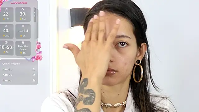 Snapshot of zorravioletta1 chatting on April 22, 2026, 12:45 pm zorravioletta1 online show from April 22, 2026, 12:45 pm