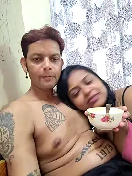 Snapshot of RoseEmmy chatting on December 4, 2024, 4:48 am RoseEmmy online show from December 4, 2024, 4:48 am