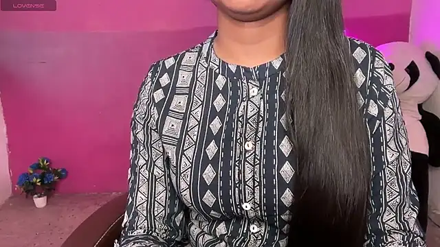 Snapshot of ridhima_ranii chatting on March 2, 2025, 4:25 pm ridhima ranii online show from March 2, 2025, 4:25 pm