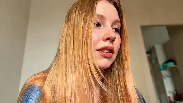 HoneyAudrey online show from March 29, 2026, 3:19 am