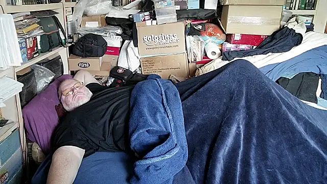 Snapshot of hadeszeuss2 chatting on March 2, 2026, 3:19 pm hadeszeuss2 online show from March 2, 2026, 3:19 pm