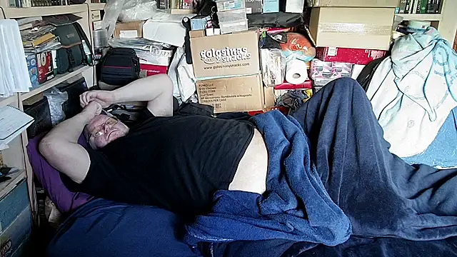 Snapshot of hadeszeuss2 chatting on February 22, 2026, 3:24 pm hadeszeuss2 online show from February 22, 2026, 3:24 pm