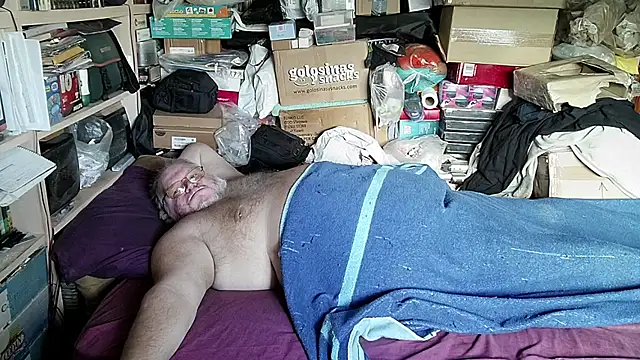 hadeszeuss2 online show from November 11, 2025, 3:07 pm