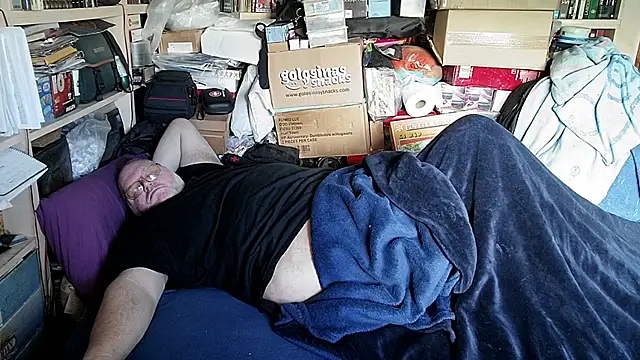 Snapshot of hadeszeuss2 chatting on February 20, 2026, 3:03 pm hadeszeuss2 online show from February 20, 2026, 3:03 pm