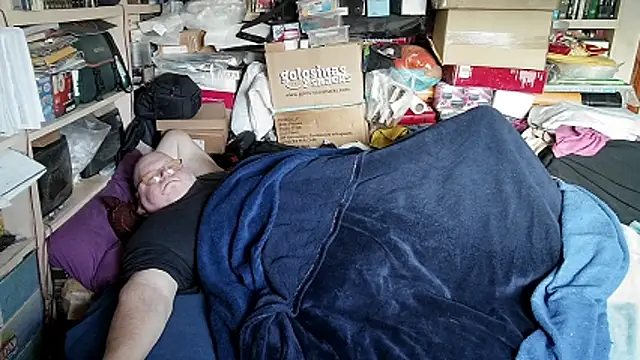 Snapshot of hadeszeuss2 chatting on February 1, 2026, 3:10 pm hadeszeuss2 online show from February 1, 2026, 3:10 pm