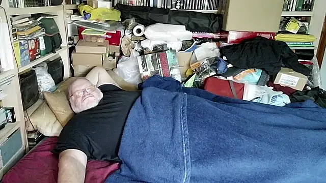 hadeszeuss2 online show from March 4, 2025, 2:53 pm