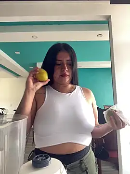 Devilsweet17 online show from February 18, 2025, 6:26 pm