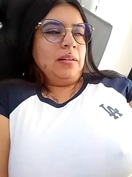 Devilsweet17 online show from February 2, 2025, 3:07 pm