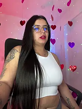 Devilsweet17 online show from February 13, 2025, 4:43 am