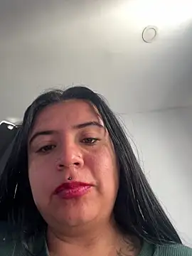 Snapshot of Devilsweet17 chatting on January 17, 2026, 2:42 pm Devilsweet17 online show from January 17, 2026, 2:42 pm