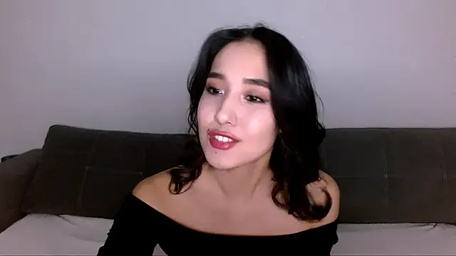 Snapshot of Li_noen chatting on December 11, 2024, 1:37 am Li noen online show from December 11, 2024, 1:37 am