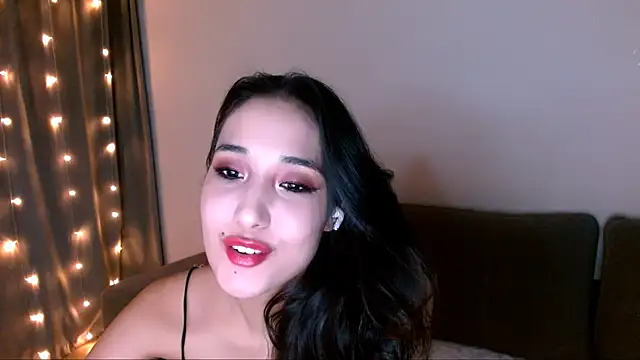 Snapshot of Li_noen chatting on January 8, 2025, 2:25 am Li noen online show from January 8, 2025, 2:25 am