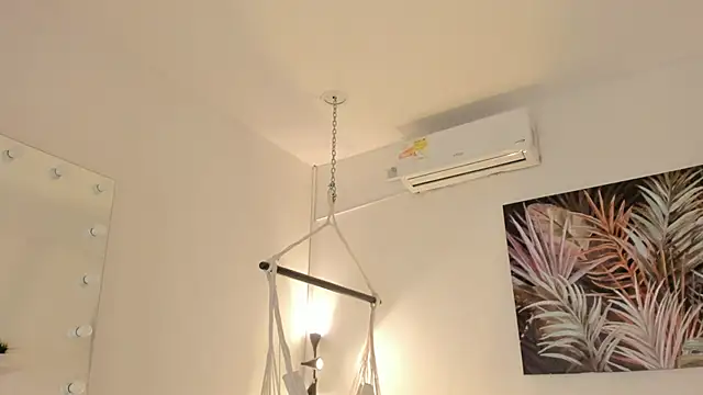 Snapshot of emma_alice_ chatting on March 20, 2025, 11:27 am emma alice online show from March 20, 2025, 11:27 am