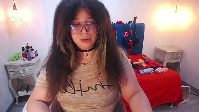 Snapshot of selenablairx chatting on April 19, 2026, 6:21 pm selenablairx online show from April 19, 2026, 6:21 pm