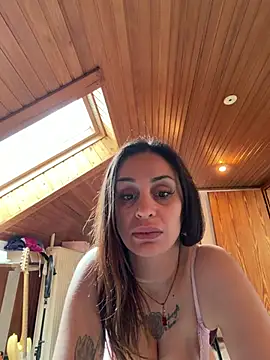 JeSuisUnTapin online show from May 13, 2026, 10:33 am