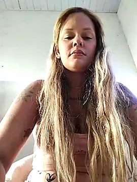 perolaar online show from March 8, 2025, 9:17 am