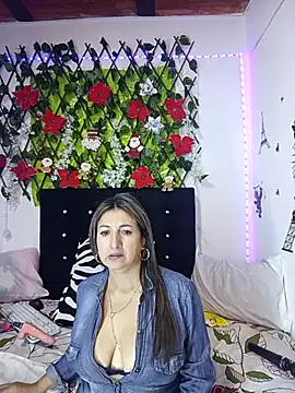 any mour online show from January 9, 2026, 9:22 pm