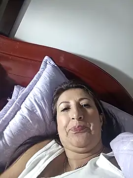 Snapshot of any_mour chatting on March 2, 2025, 6:27 am any mour online show from March 2, 2025, 6:27 am
