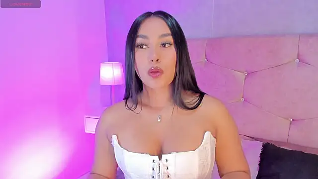 Cameliaa Smiith online show from May 24, 2026, 3:17 am