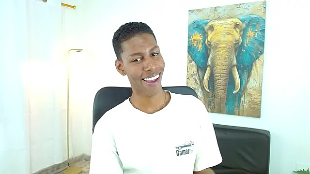 Snapshot of maiki18_ chatting on November 7, 2025, 8:57 pm maiki18 online show from November 7, 2025, 8:57 pm