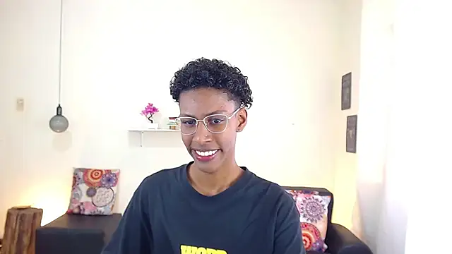 Snapshot of maiki18_ chatting on March 13, 2025, 1:40 pm maiki18 online show from March 13, 2025, 1:40 pm