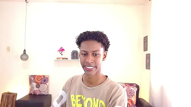 Snapshot of maiki18_ chatting on March 22, 2025, 1:41 pm maiki18 online show from March 22, 2025, 1:41 pm