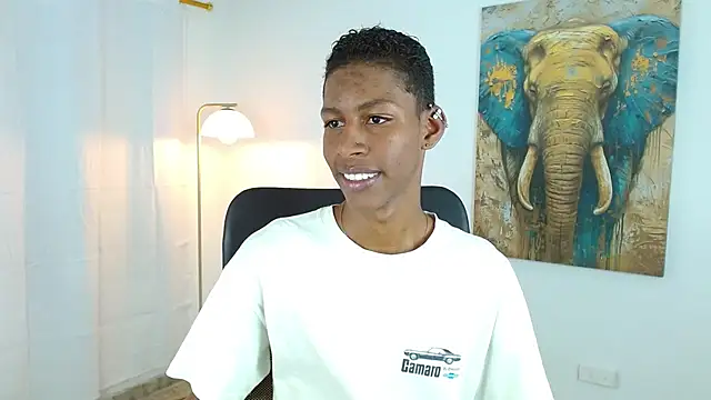 Snapshot of maiki18_ chatting on September 29, 2025, 8:47 pm maiki18 online show from September 29, 2025, 8:47 pm