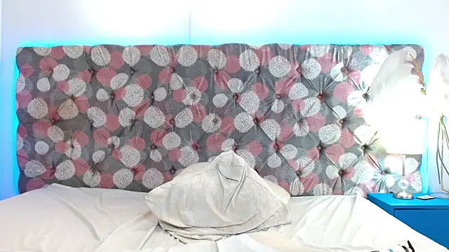 Snapshot of MariaJoseWalker chatting on January 27, 2025, 8:17 pm MariaJoseWalker online show from January 27, 2025, 8:17 pm