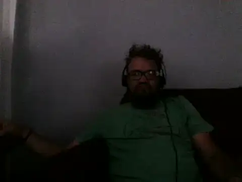 Snapshot of LECHEBALLS chatting on March 5, 2026, 5:53 pm LECHEBALLS online show from March 5, 2026, 5:53 pm