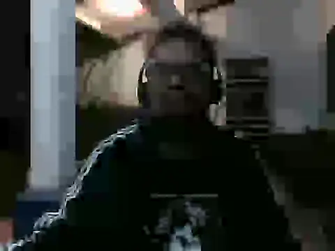 Snapshot of LECHEBALLS chatting on April 3, 2026, 3:57 am LECHEBALLS online show from April 3, 2026, 3:57 am