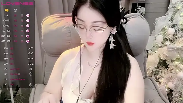 Snapshot of Monica-888 chatting on September 19, 2025, 6:17 am Monica-888 online show from September 19, 2025, 6:17 am