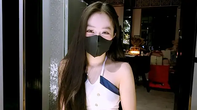 Snapshot of Martha_99 chatting on October 15, 2025, 12:13 pm Martha 99 online show from October 15, 2025, 12:13 pm