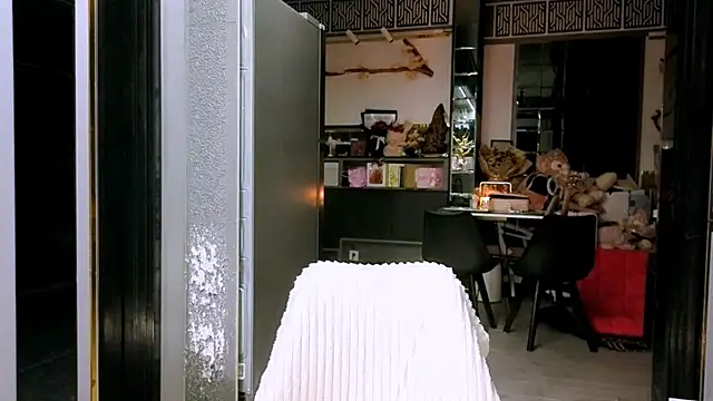 Snapshot of Martha_99 chatting on October 24, 2025, 12:04 pm Martha 99 online show from October 24, 2025, 12:04 pm