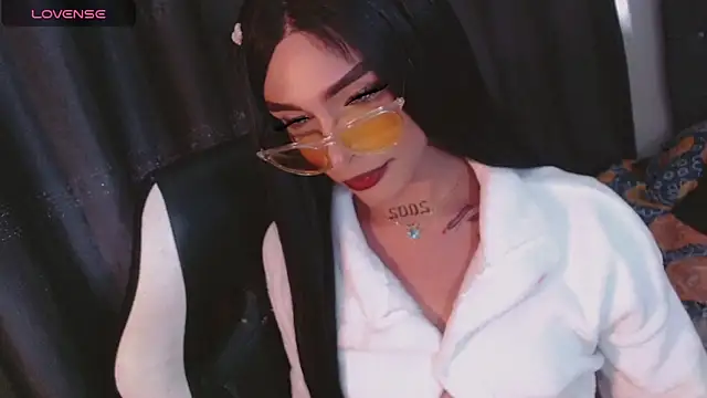 Snapshot of AdharaaMoon chatting on November 4, 2025, 7:06 pm AdharaaMoon online show from November 4, 2025, 7:06 pm