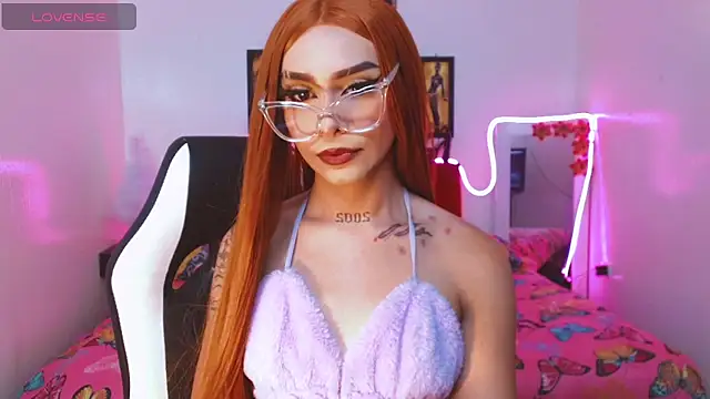 Snapshot of AdharaaMoon chatting on November 28, 2025, 6:52 pm AdharaaMoon online show from November 28, 2025, 6:52 pm