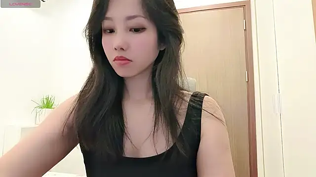 Sugar2k5 online show from May 20, 2026, 2:41 am