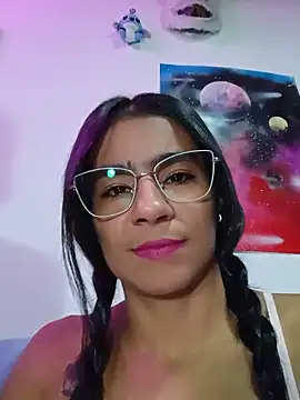 Leslly  online show from May 29, 2026, 12:11 pm