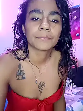 Snapshot of Leslly_ chatting on February 15, 2025, 6:44 pm Leslly online show from February 15, 2025, 6:44 pm