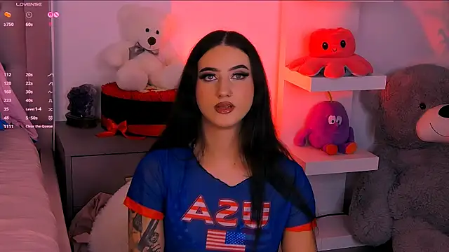 LaylaBrown online show from October 10, 2025, 7:04 pm