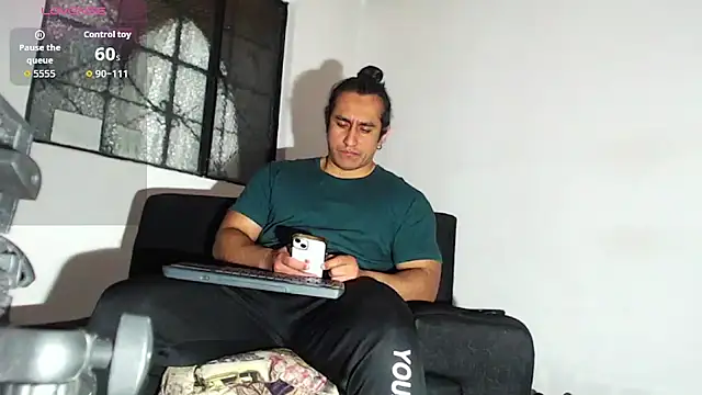 Snapshot of willian_m777 chatting on February 5, 2026, 3:02 am willian m777 online show from February 5, 2026, 3:02 am