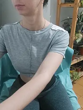 Snapshot of lunarcita99 chatting on February 27, 2025, 3:51 am lunarcita99 online show from February 27, 2025, 3:51 am