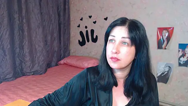 JillStevens online show from October 10, 2025, 12:11 am