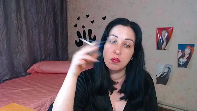 JillStevens online show from November 6, 2025, 10:08 am