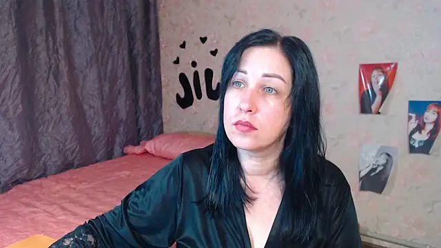 JillStevens online show from November 17, 2025, 2:54 pm