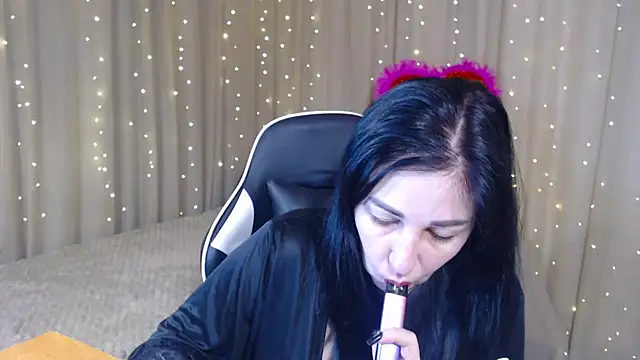 JillStevens online show from February 11, 2026, 4:12 am