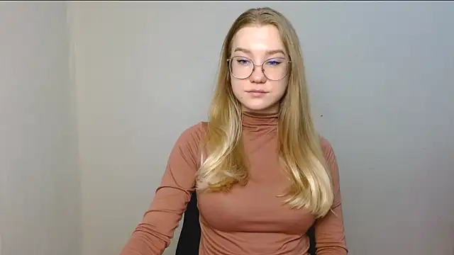 cindi hot online show from April 6, 2026, 1:01 pm