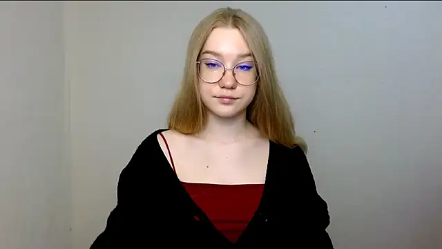 cindi hot online show from April 26, 2026, 11:18 am